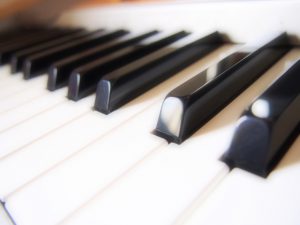 ピアノ　鍵盤
